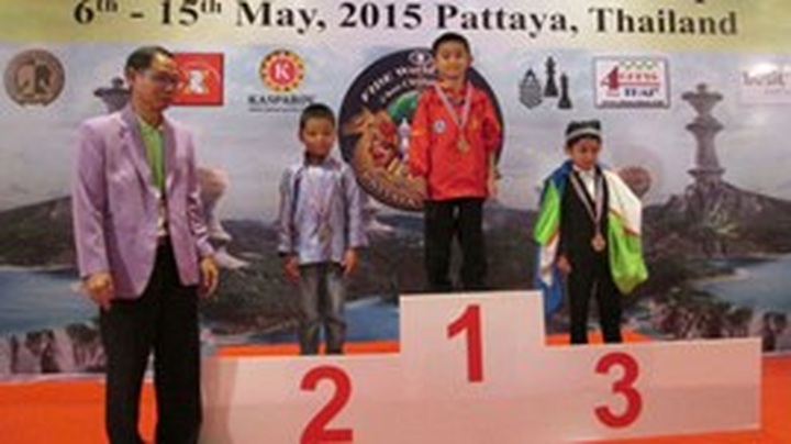Vietnamese student wins world chess championships - 1