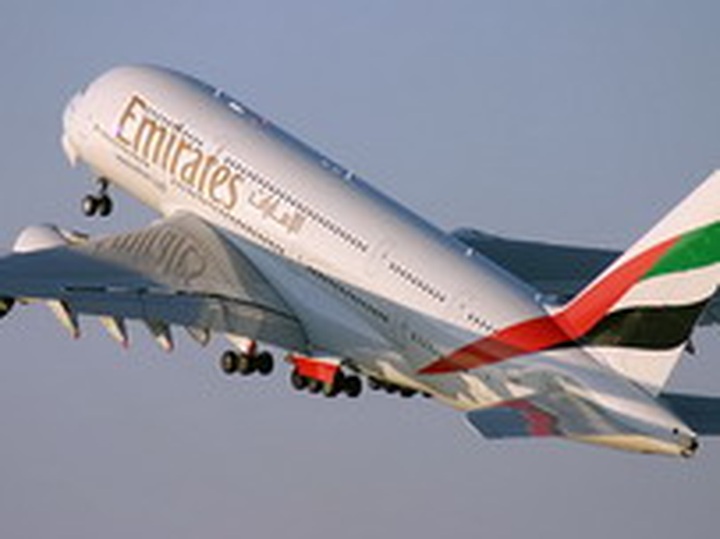 Emirates launches direct flights to Vietnam - 1