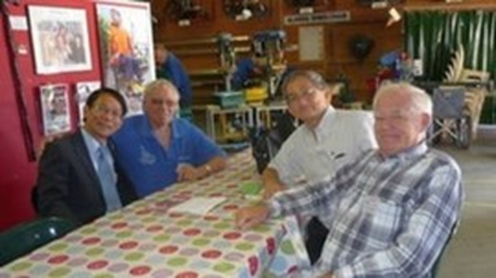 Australian group presents wheelchairs to AO victims - 1