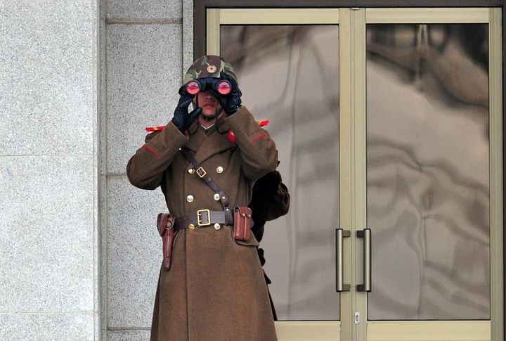 N. Korea test-fires missiles as Obama hosts summit - 1