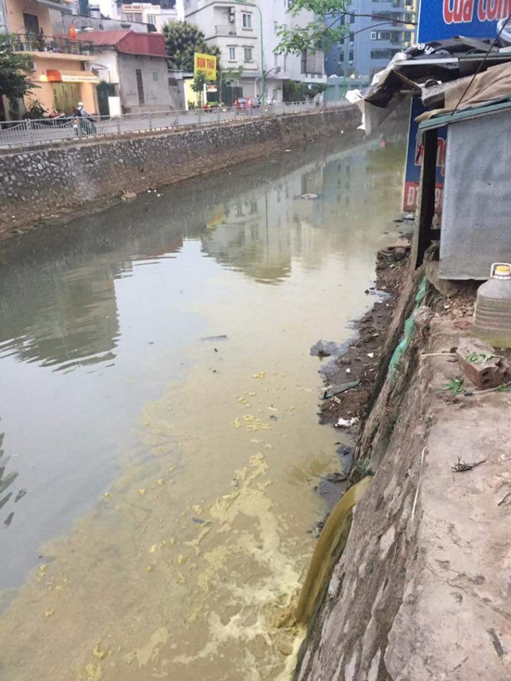 Hospital accused of polluting river - 1