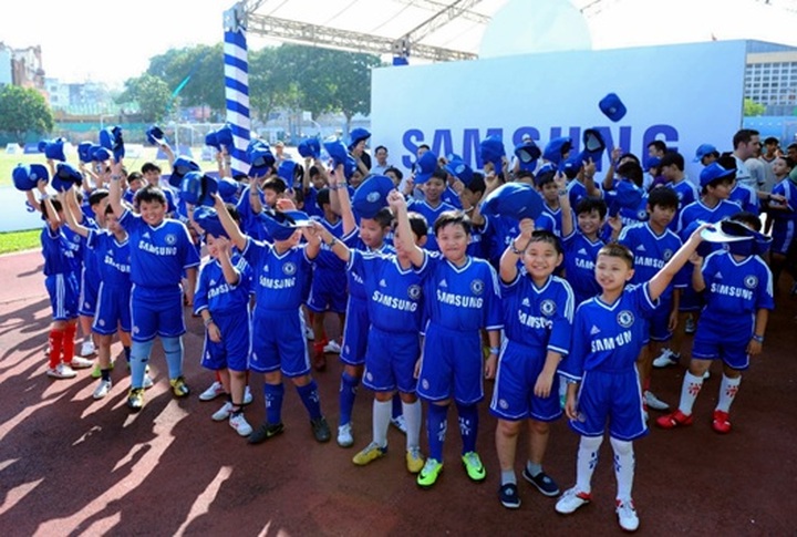Local young footballers to meet Chelsea FC stars - 5