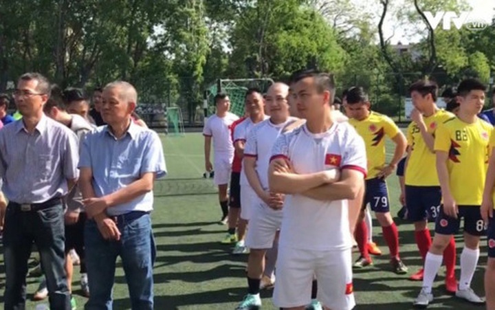 Vietnamese student football tournament opens in Hungary - 1 Vietnamese student football tournament opens in Hungary - 1