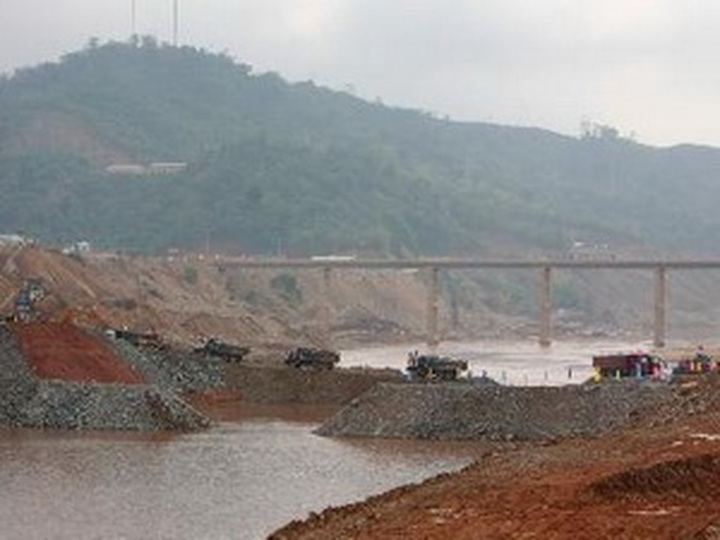 Building contract signed for Lai Chau hydropower plant - 1 Building contract signed for Lai Chau hydropower plant - 1