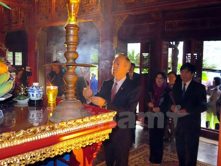 US aids restoration of ancient temple at Hue Citadel - 1