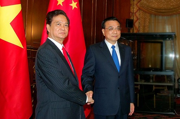 PM Dung meets with Chinese Premier - 1