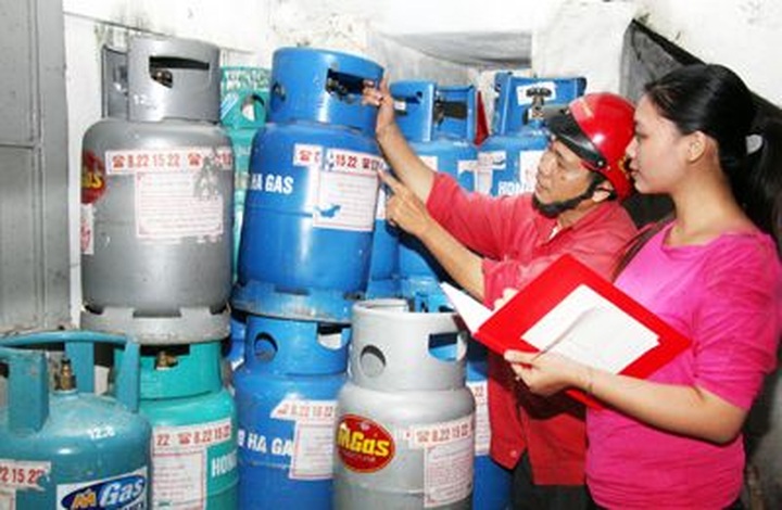Cooking gas prices see largest fall this year - 1