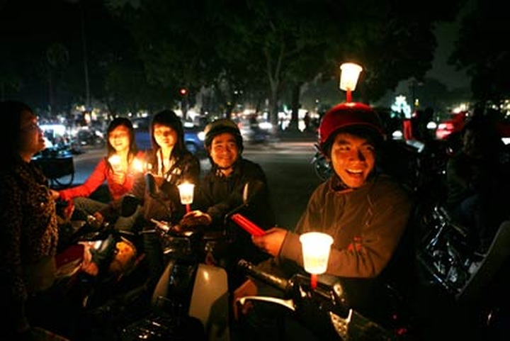 Vietnam launches 2012 Earth Hour - 1