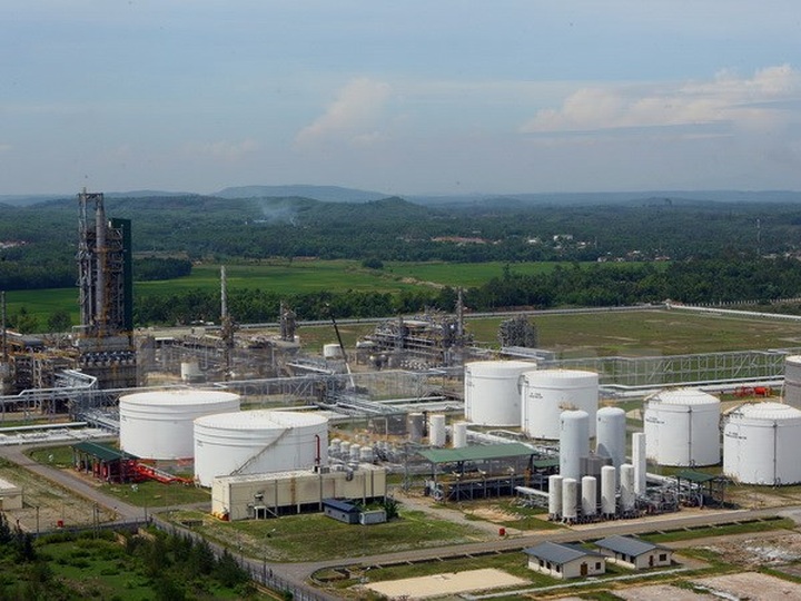 Dung Quat Oil Refinery given license for expansion - 1 Dung Quat Oil Refinery given license for expansion - 1