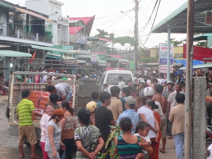 Fire destroys 78 houses in An Giang - 5