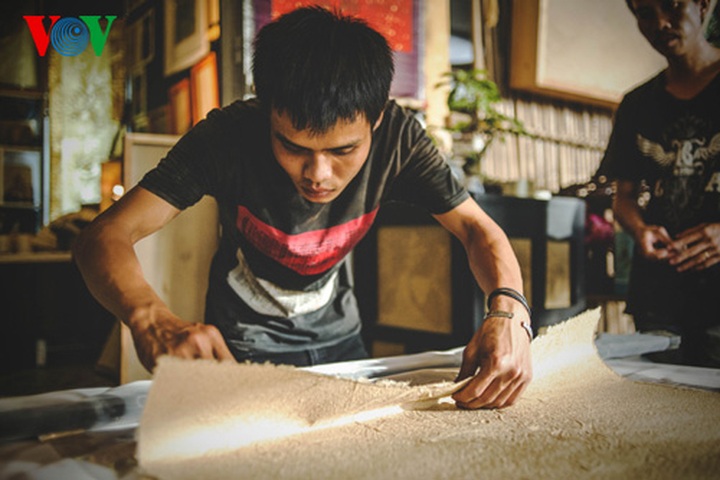 Hue artist revives art of making bamboo paper - 14 Hue artist revives art of making bamboo paper - 14