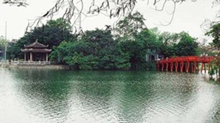 Hanoi aims for 2.8 million foreign arrivals in 2014 - 1