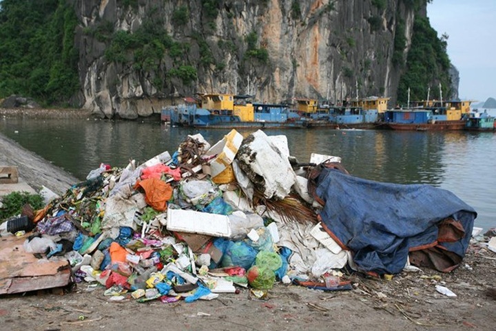 Plastic waste – serious threat to environment - 1