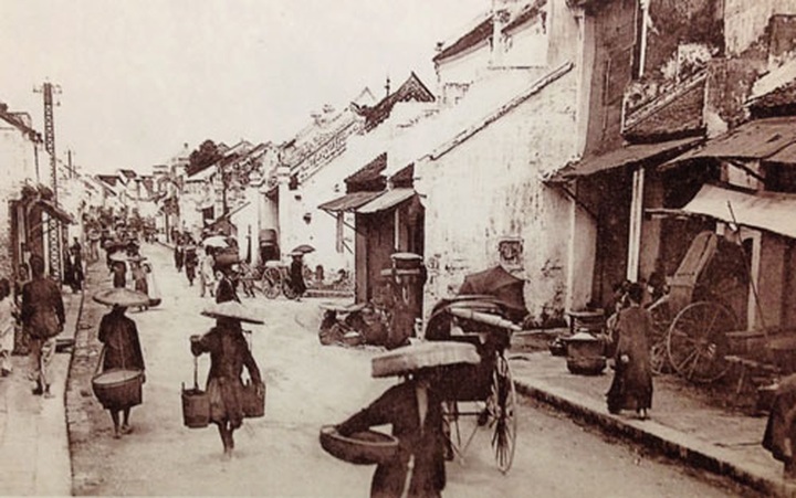 Old Quarter exhibit recalls Hanoi's rich past - 1