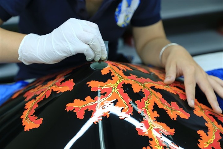 Christie’s to auction first made-in-Vietnam handicraft - 2 Christie’s to auction first made-in-Vietnam handicraft - 2