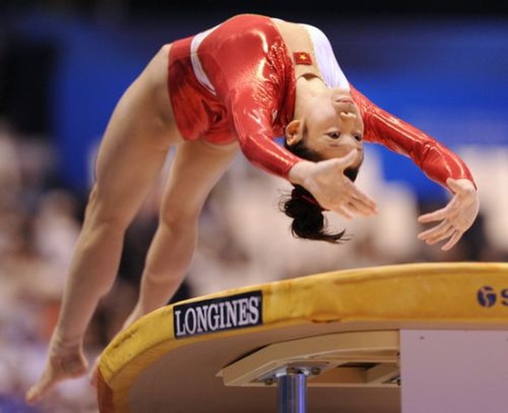Female gymnast dreams making it to the world top - 2