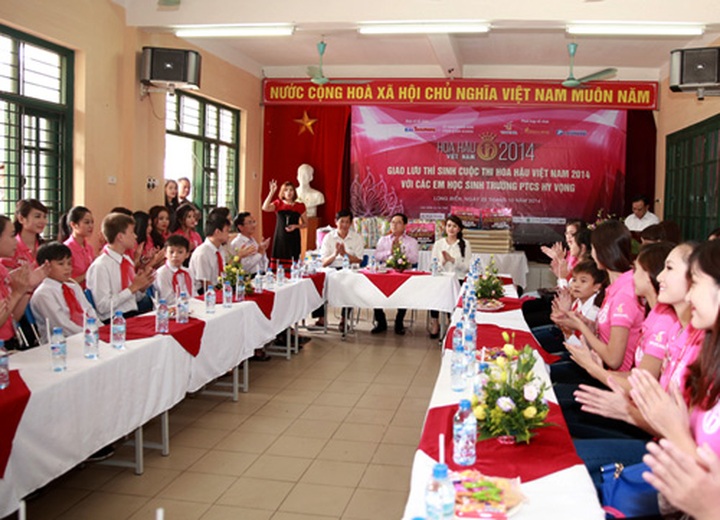 40 Miss Vietnam contestants join charity work - 1