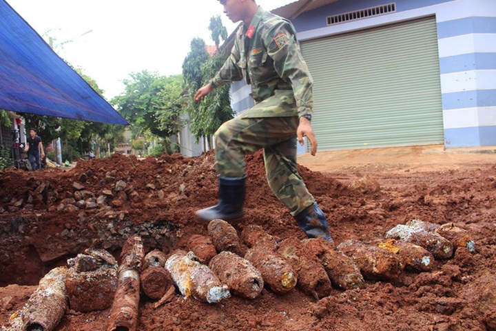 Ammunition unearthed in residential area - 1