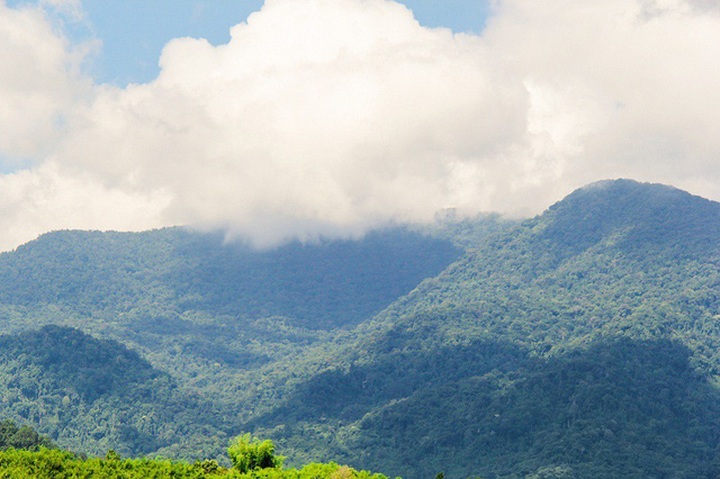 Central Highlands ‘Ha Long Bay’ lake - 6