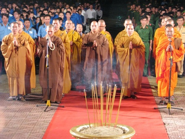 Vietnam tries to raise traffic safety awareness - 7