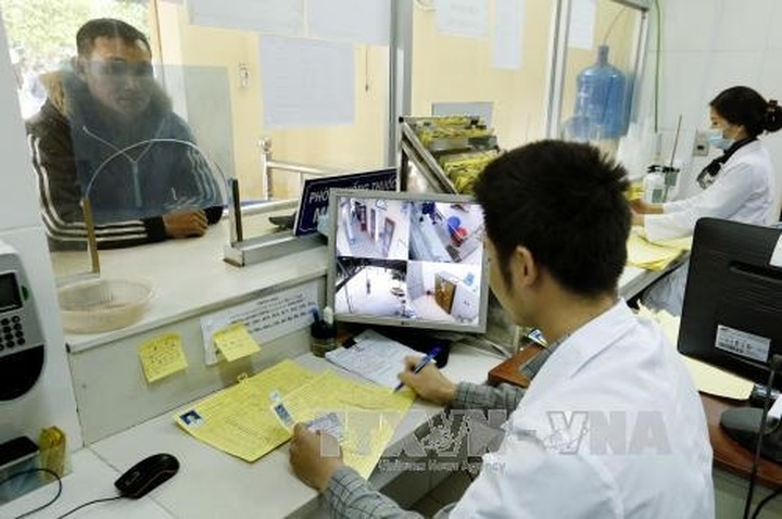 Vietnam strives to reduce HIV infections despite funding shortage - 1