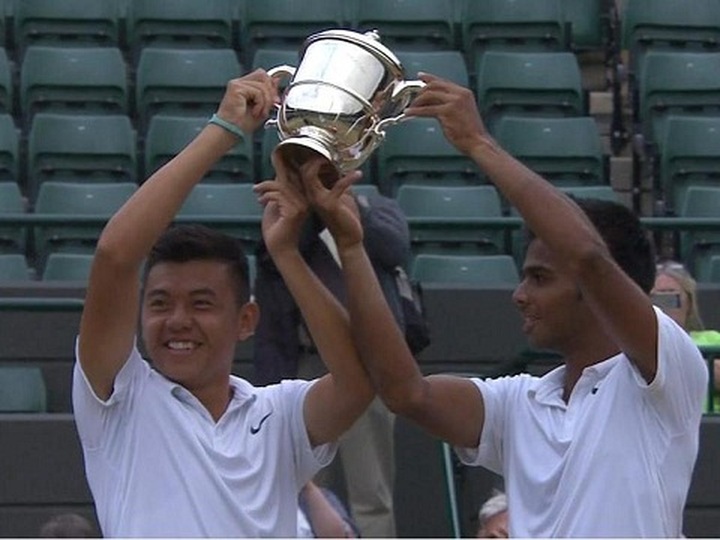 Hoang Nam wins junior boys Double Wimbledon title - 1