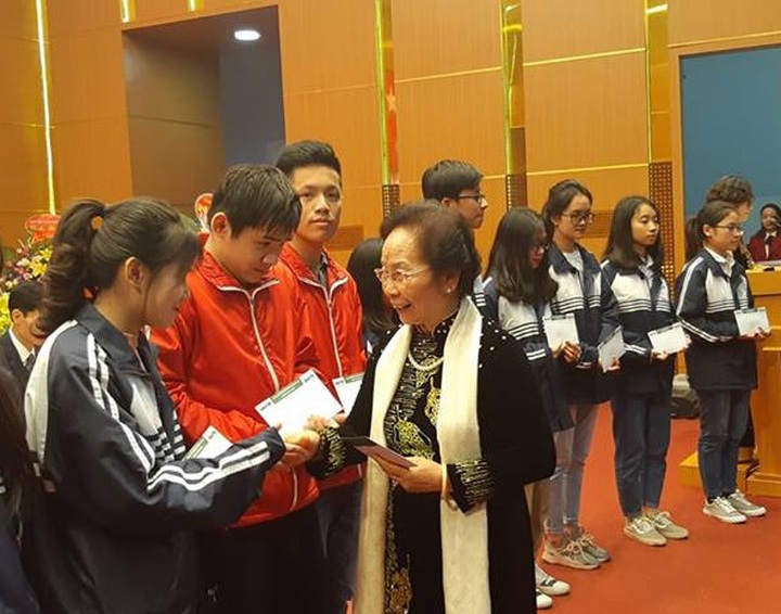 Dantri helps support disadvantaged students - 1 Dantri helps support disadvantaged students - 1