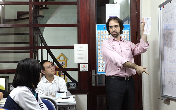 Vietnam 31st among 72 countries in English skills - 1