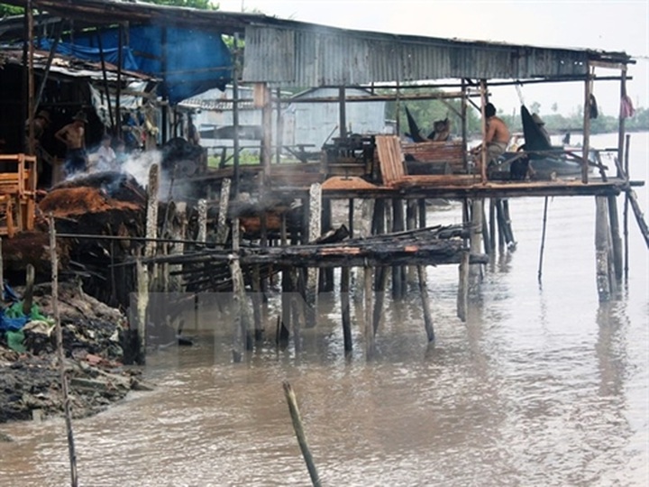 2,000 households along rivers to be relocated - 1 2,000 households along rivers to be relocated - 1