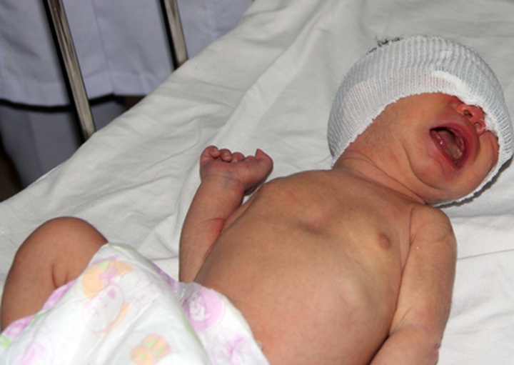 New-born baby who lost mother to traffic accident receives help from readers - 1