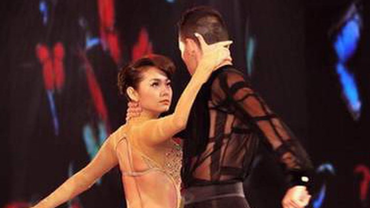 “Dancing with the Stars” TV series to be live broadcast - 1