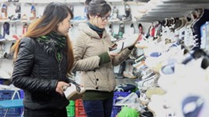 HCM City pioneers the use of Vietnamese goods - 1