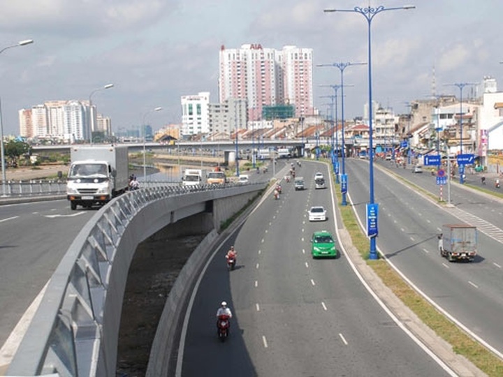 Public investment proves costly but ineffective - 1 Public investment proves costly but ineffective - 1