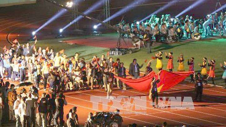 First medals for Vietnam at 6th ASEAN Para Games - 1
