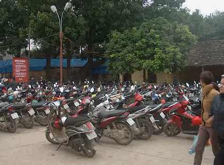 Prices rocket as people rush to Ba Chua Kho Temple - 4 Prices rocket as people rush to Ba Chua Kho Temple - 4