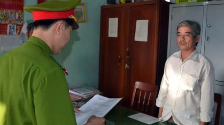 Man torturing adopted child arrested - 1