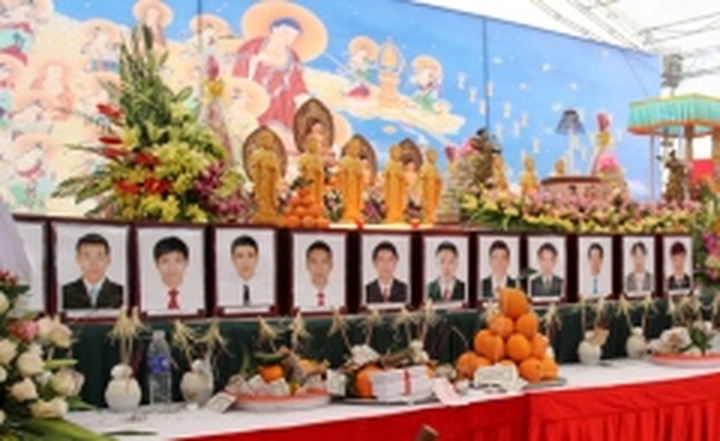 Requiem held for 22 missing crewmembers - 1