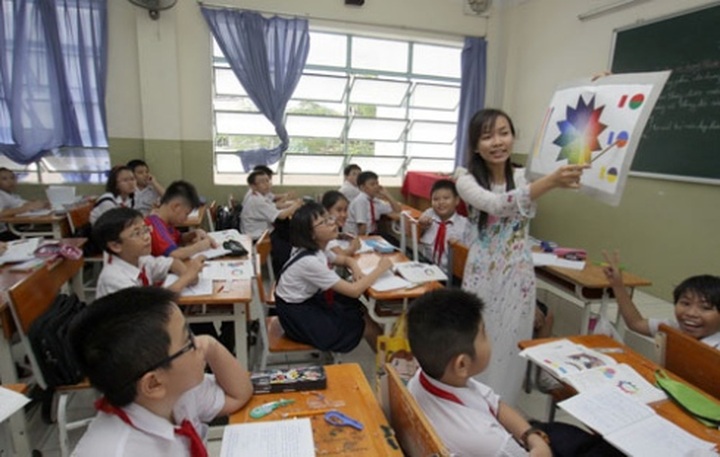 Untenured teachers get low pay, fear sack - 1 Untenured teachers get low pay, fear sack - 1