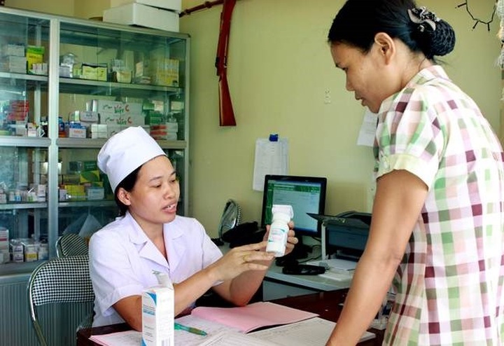 Vietnam sees record number of HIV patients receiving ARV treatment - 1