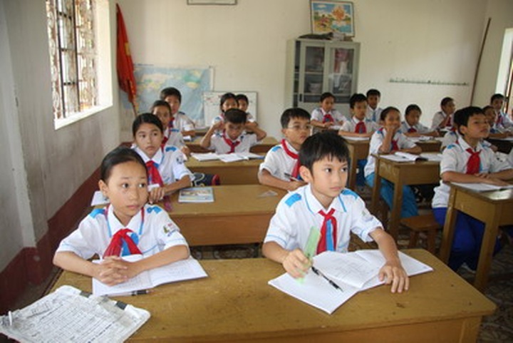 Vietnam targets universal junior secondary schools - 1 Vietnam targets universal junior secondary schools - 1