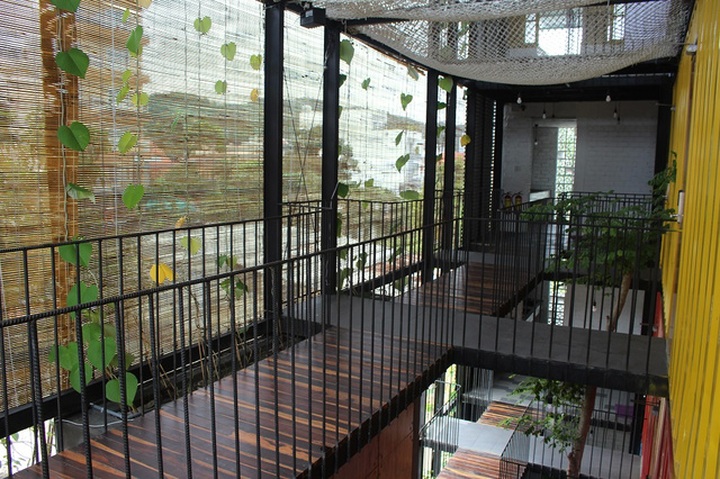 Nha Trang shipping container hostel design praised - 7