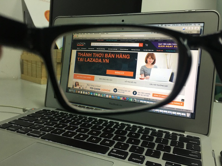 HCM City to collect tax from sales on Facebook - 1 HCM City to collect tax from sales on Facebook - 1