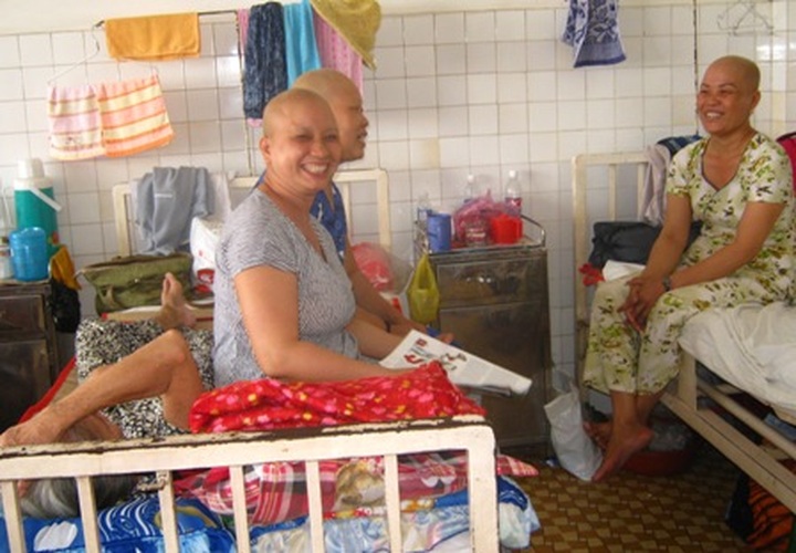 First study on cancer treatment expenses conducted in Vietnam - 1