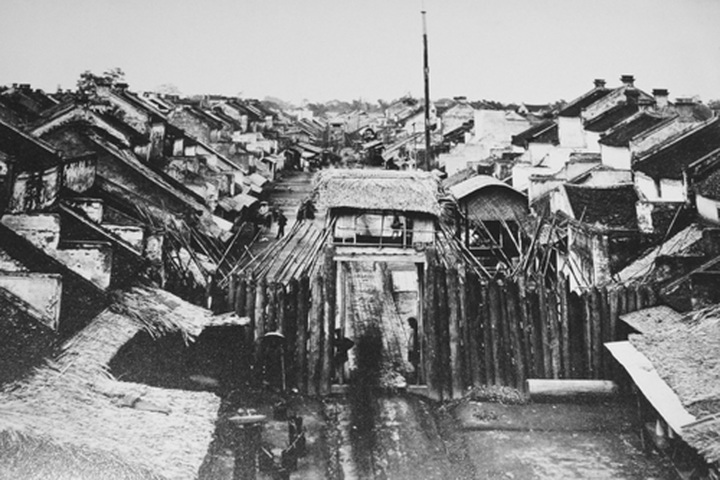 Exhibition features history of Hanoi's Old Quarter - 1 Exhibition features history of Hanoi's Old Quarter - 1