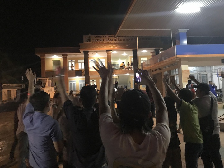 Prime Minister requests temporary halt of controversial tollgate - 1