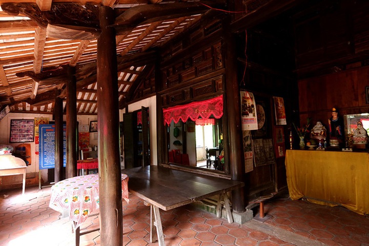 Old house with 120 wooden pillars in Long An - 6