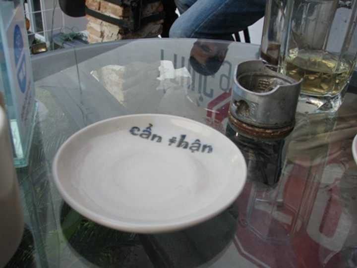 Danang cafe sends message about traffic culture - 6