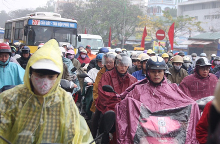 Traffic chaos resumes as Tet holidays wind down - 1