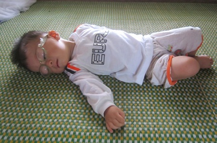 Small boy fights multiple life-threatening diseases - 1 Small boy fights multiple life-threatening diseases - 1