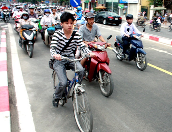 New overpasses fail to clear traffic congestion - 3